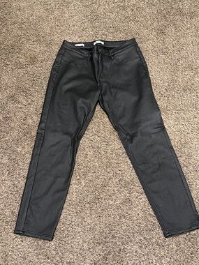 Vigoss Black Faux-Leather Skinny Pants